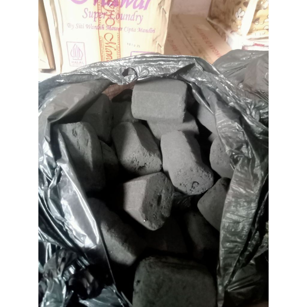 Arang Briket Tempurung / Batok Kelapa