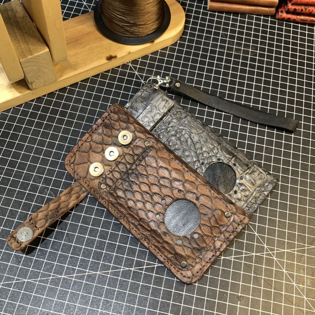 Dompet Tangan Wanita Kulit Asli Handmade Motif kulit Ular