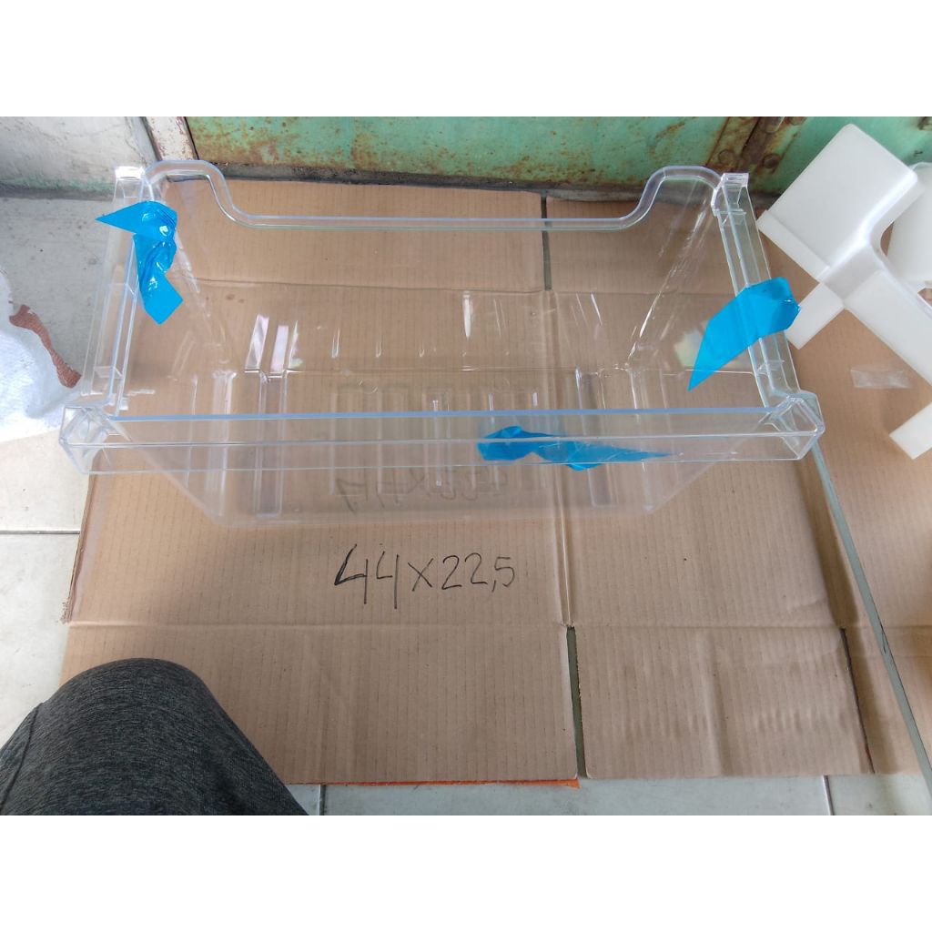 box sayur kulkas Sharp 2 pintu original barang baru