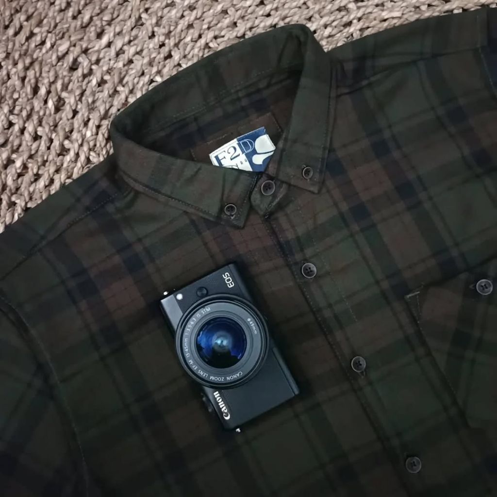 F2D Kemeja Flanel Dark Navy Elegant Best Seller / flanel/hem pria/ flanel pria/ kemeja flanel/ eight