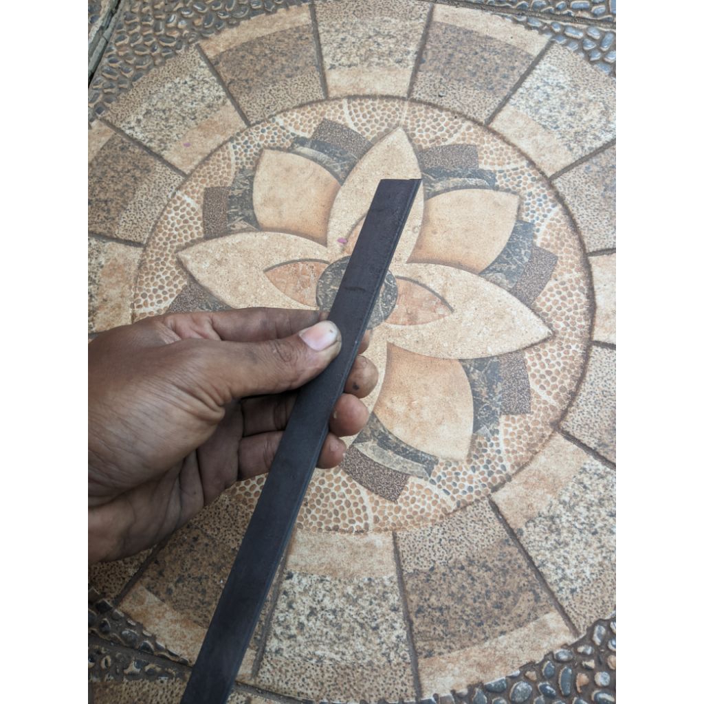 Plat Strip Besi Lebar 22mm 22 mm 2.2cm 2.2 cm Tebal 1.8 mm panjang custom
