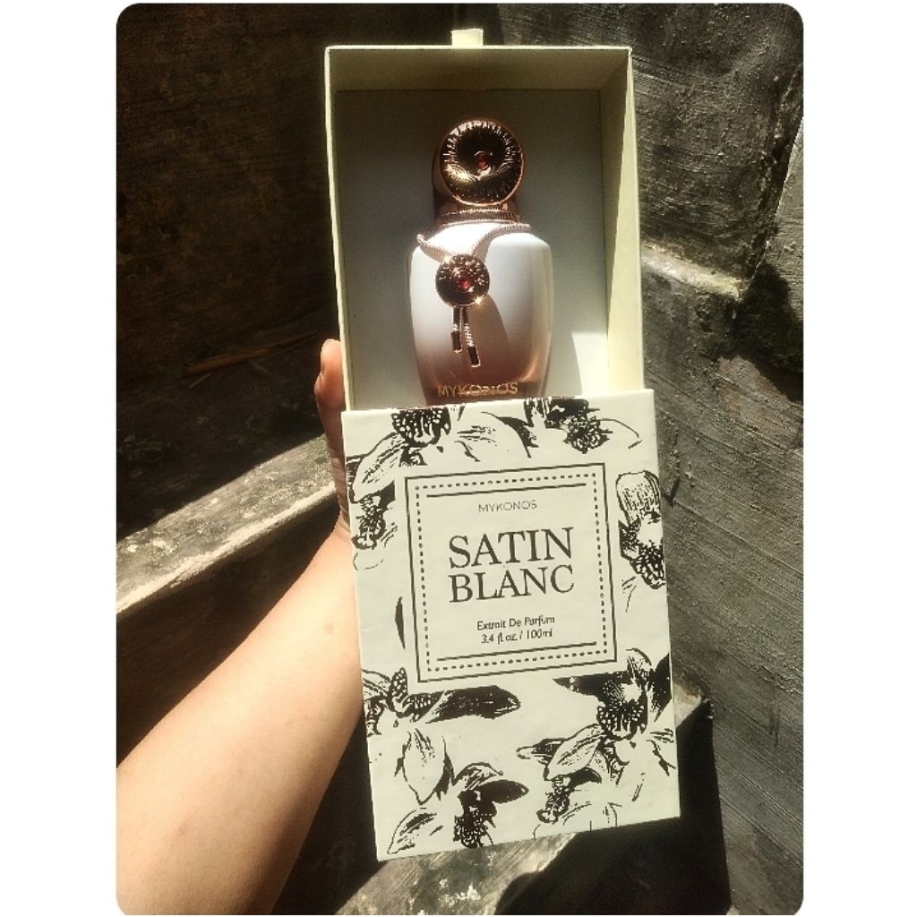 MYKONOS SATIN BLANC PRELOVED 90%