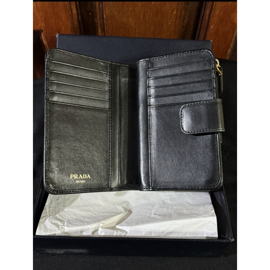 Dompet prada preloved