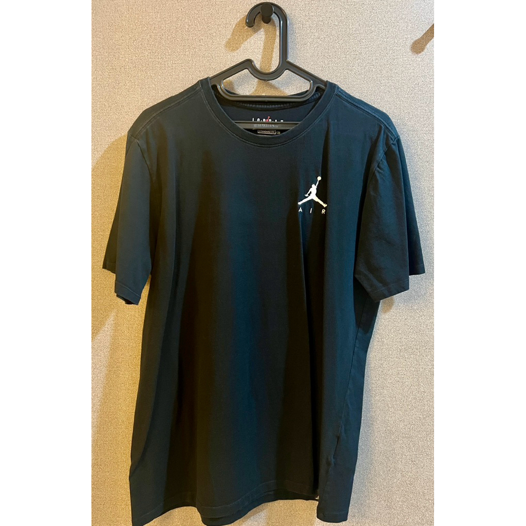 Preloved Kaos baju pria Nike air jordan size L