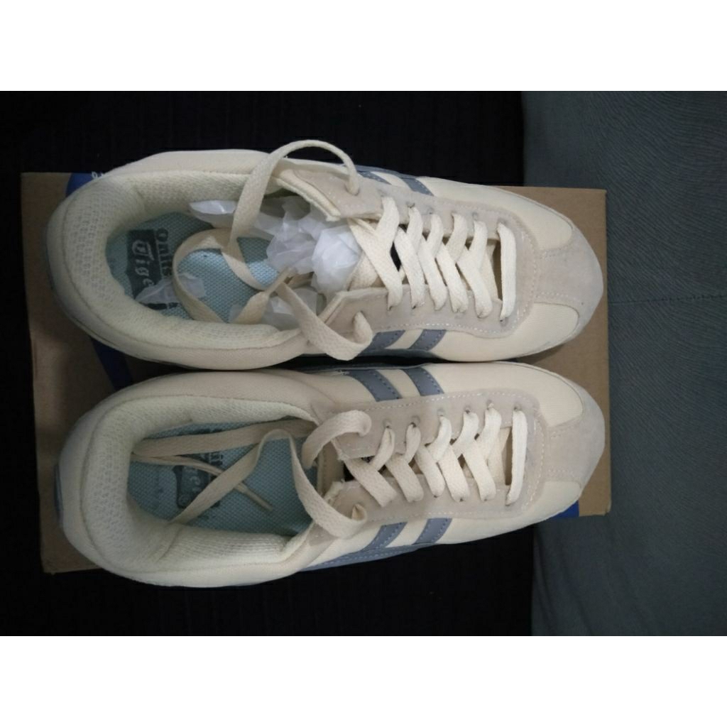 Sepatu Onitsuka California