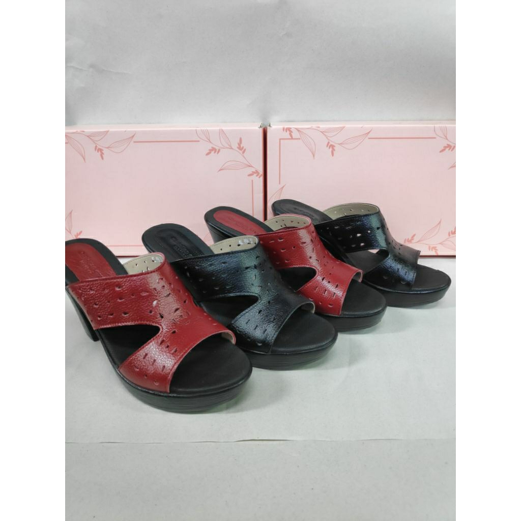 Sandal Wanita Kulit Terbaru by ~ CHRISTIAN GRAY ~ Hak 9cm ( Hak Besar )~ Leather ~ 996 Merah & Hitam
