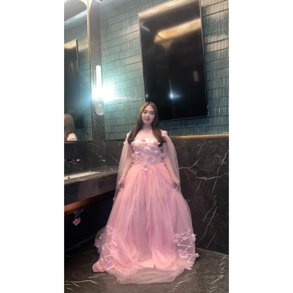 sewa gaun pink-sewa gaun prewed -sewa gaun wedding dress