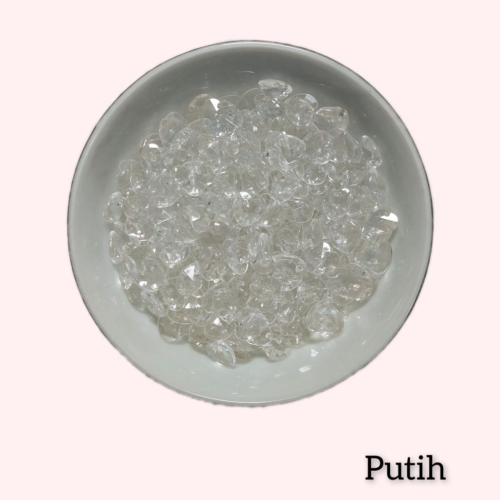 mote manik love gantung/ mote liontin love