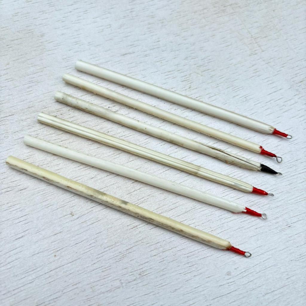 PELAMPUNG BULU MERAK ASLI - PEMBAWA KEBERUNTUNGAN - MERAK ORI 100%