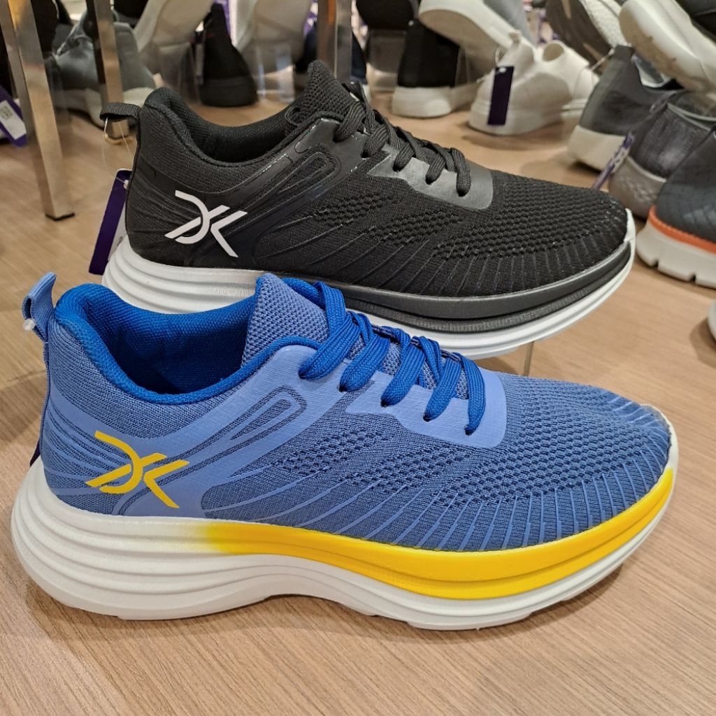 sepatu sneakers pria Dr.kevin karet