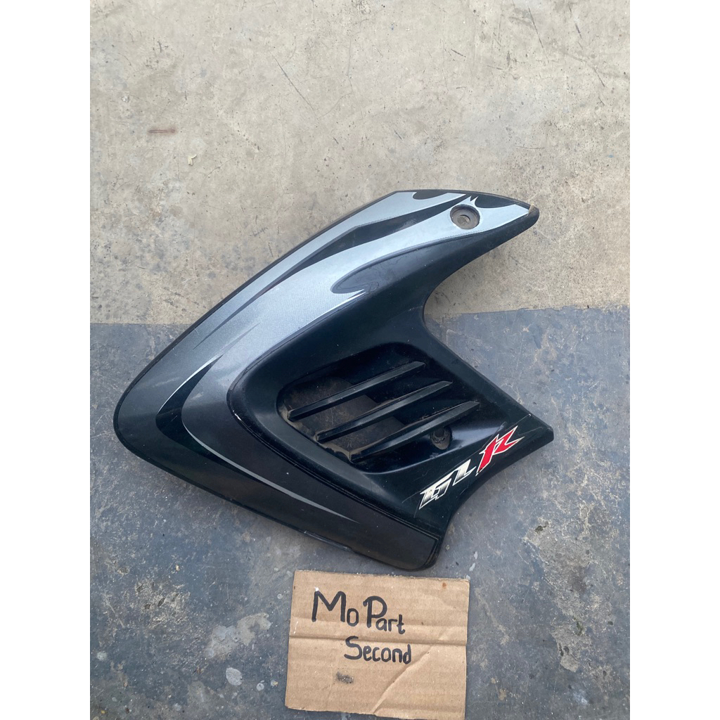 Sayap tangki tiger revo bagian kiri original copotan / Sayap tangki tiger revo awal original copotan