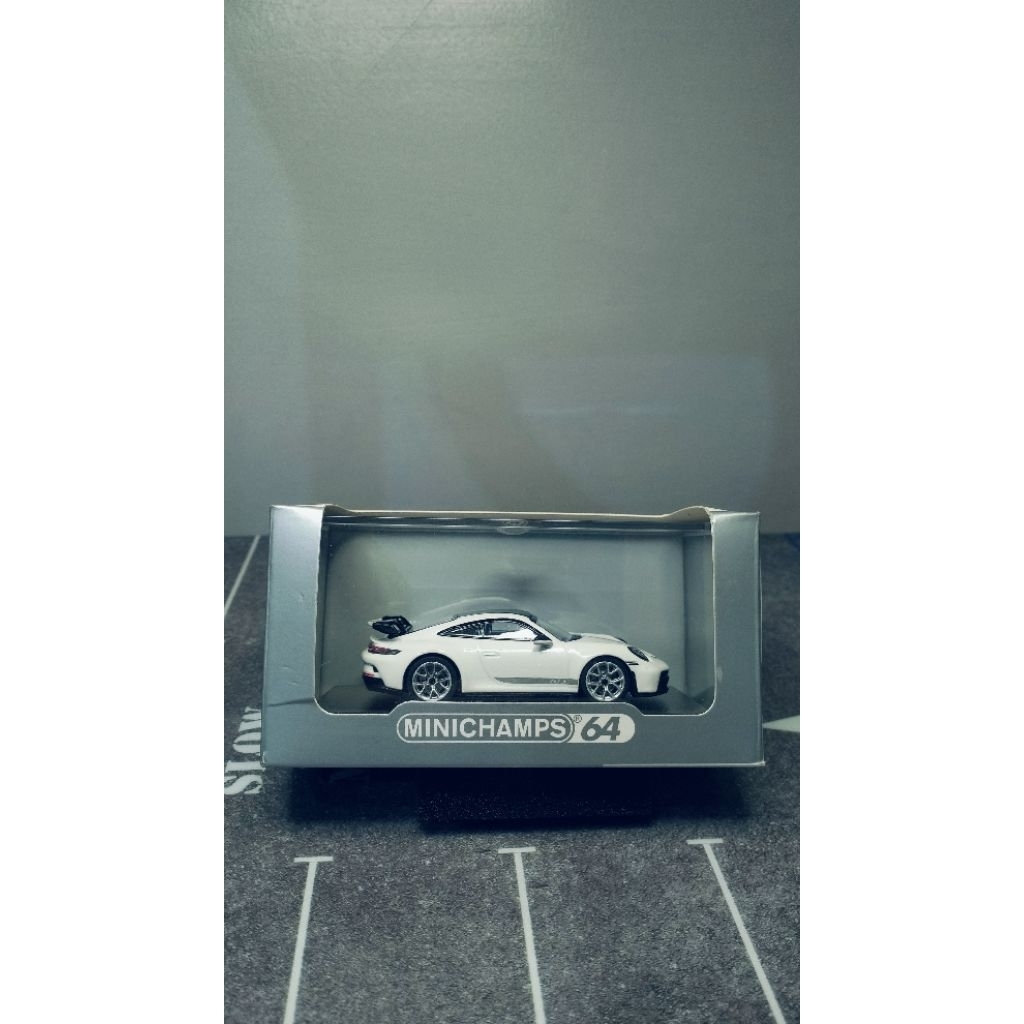MINICHAMPS 1/64 porsche 911 GT3 white metalic