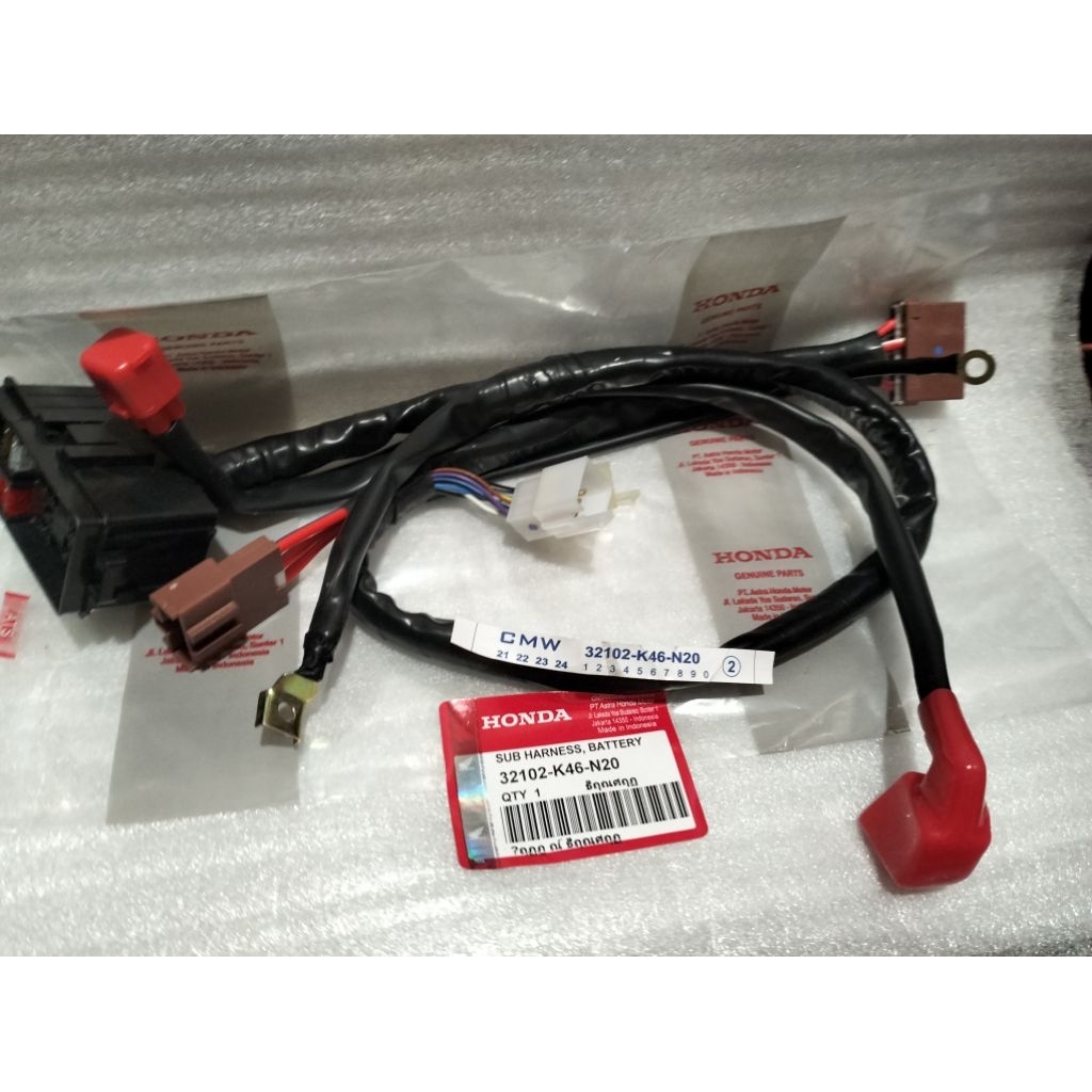 kabel body bagian aki + rumah sekering-32102-K46-N20- Vario 110 fi esp stater original