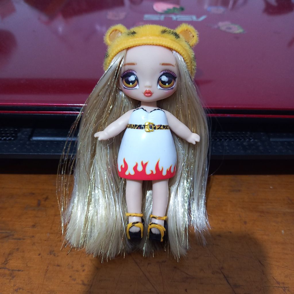 Boneka Nanana Surprise Minis Series 2