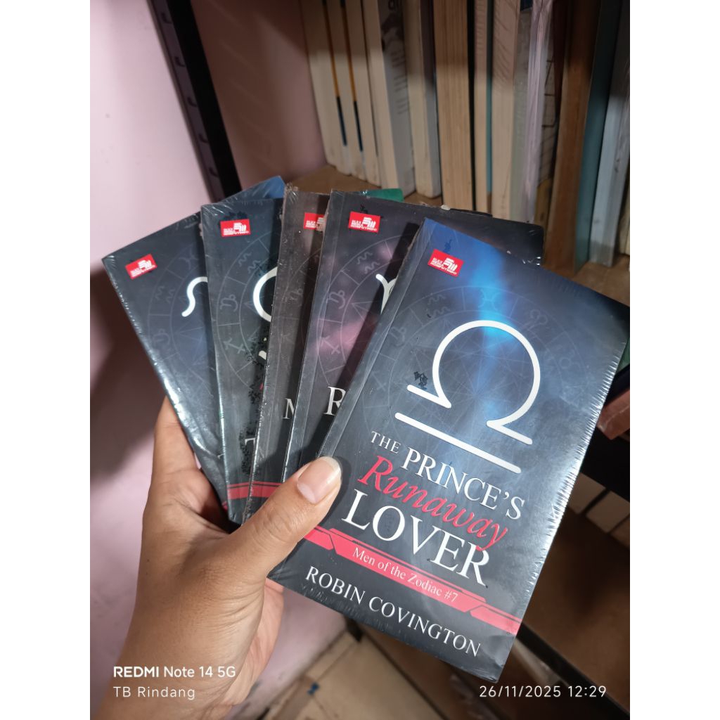 5 BUKU MEN OF THE ZODIAK