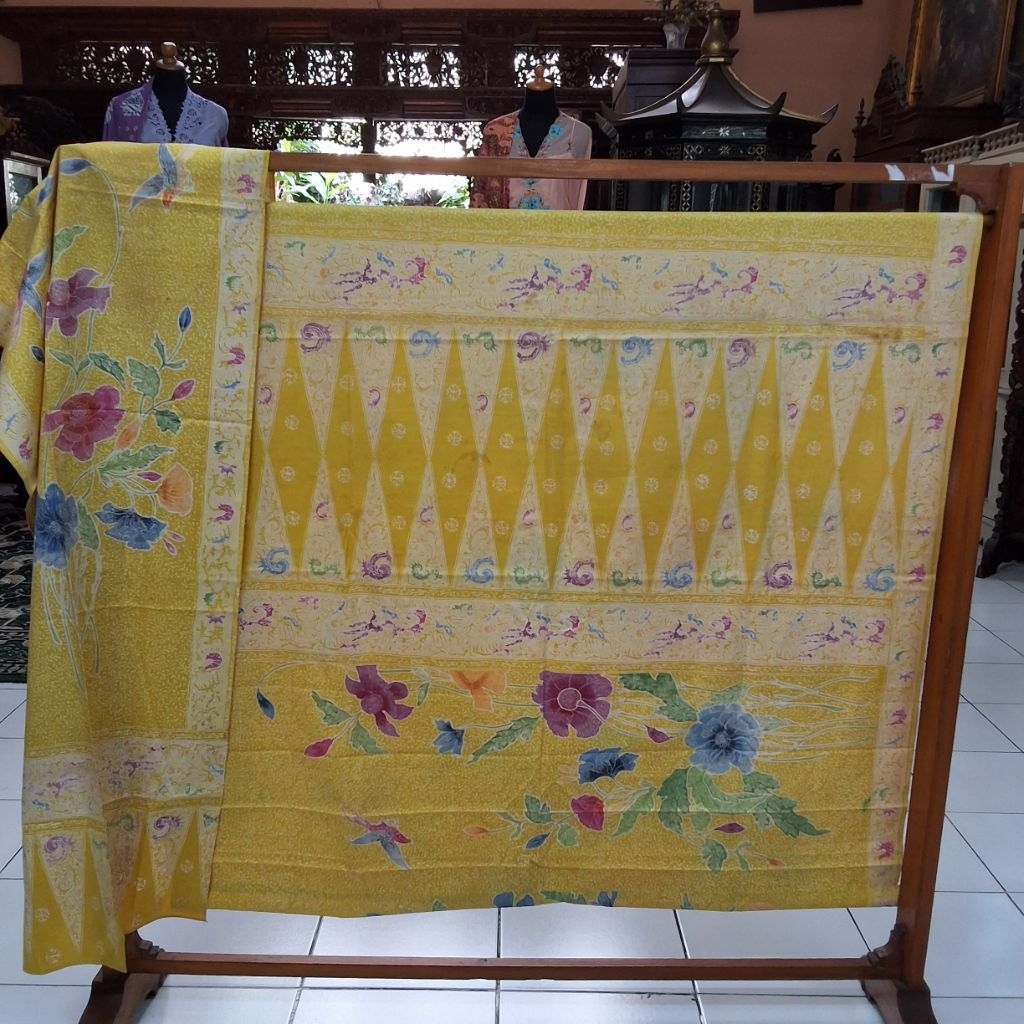 Kain Batik Sarung Encim/Kain Batik Tumpal Betawi/Kain Batik Encim/Kain Pucuk Rebung/Kain Batik Tumpa