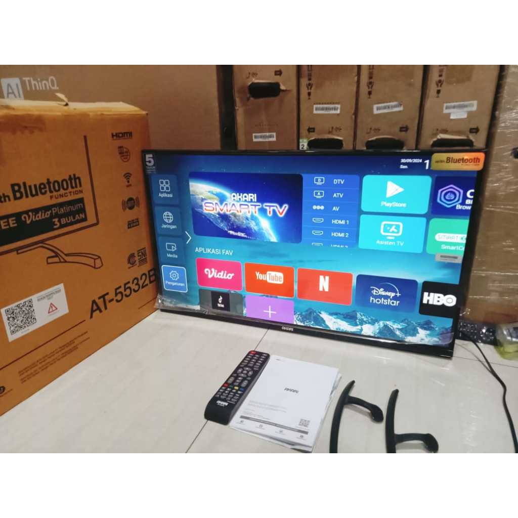 Android TV Akari 32 inci HD Sudah Bisa Youtube Digital TV Kondisi bekas pemakaian 5844F