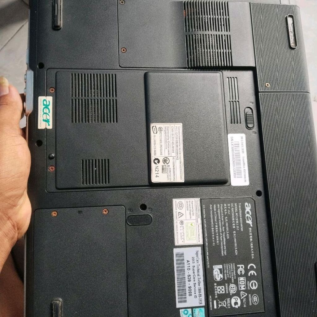 Acer Leptop Ace Rusak LCD Kondisi Produk Rusak LCD Tipe Leptop Ace Masalah LCD Rusak Pastikan Pemeri