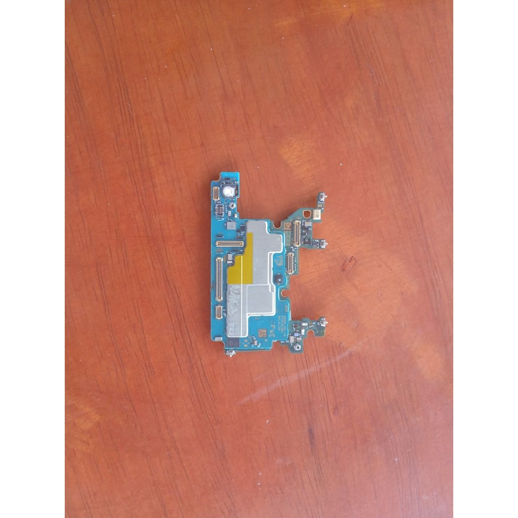 mesin samsung z flip 4 5g, ram 8/256 gb,normal siap pakai