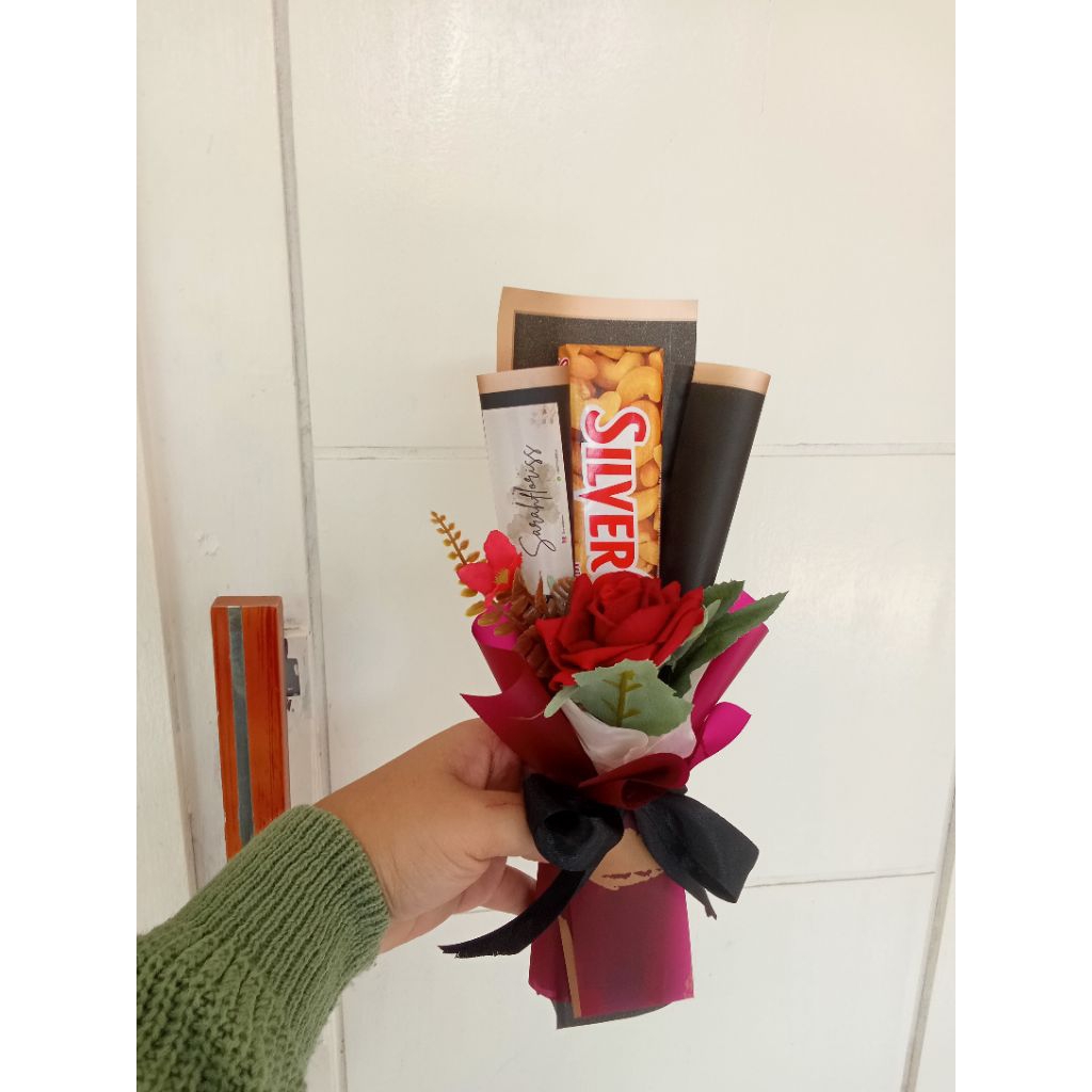 Bucket Coklat Silverqueen