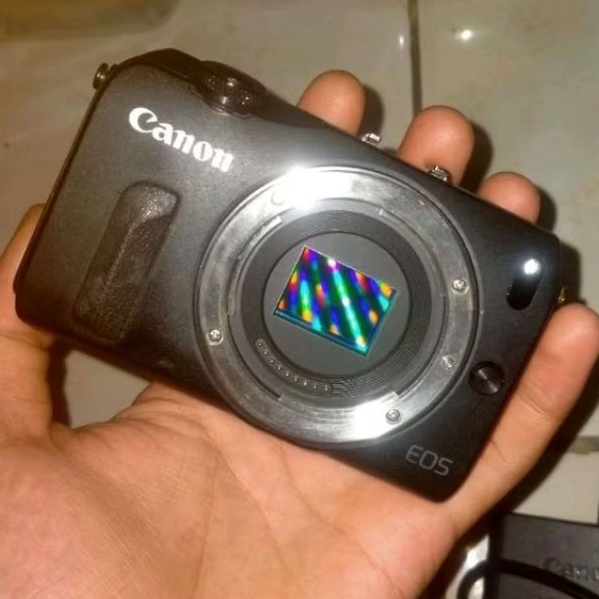 Kamera EOS M Canon Mirrorless