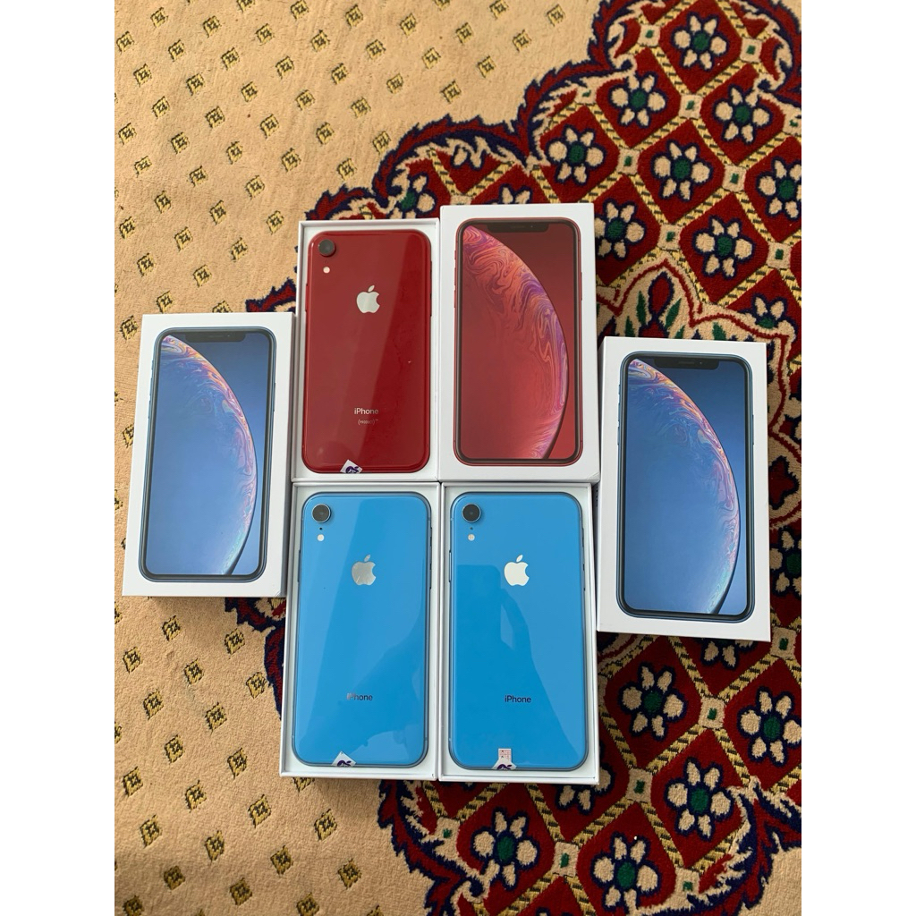 iPhone xr 64