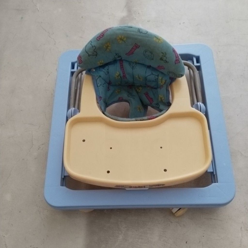 baby walker bayi second