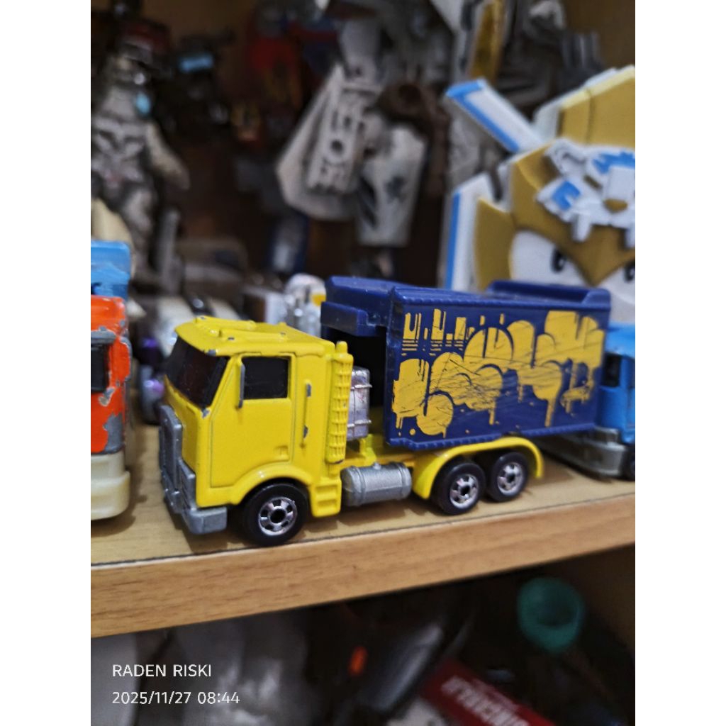 hotwheels hiway hauler box custom