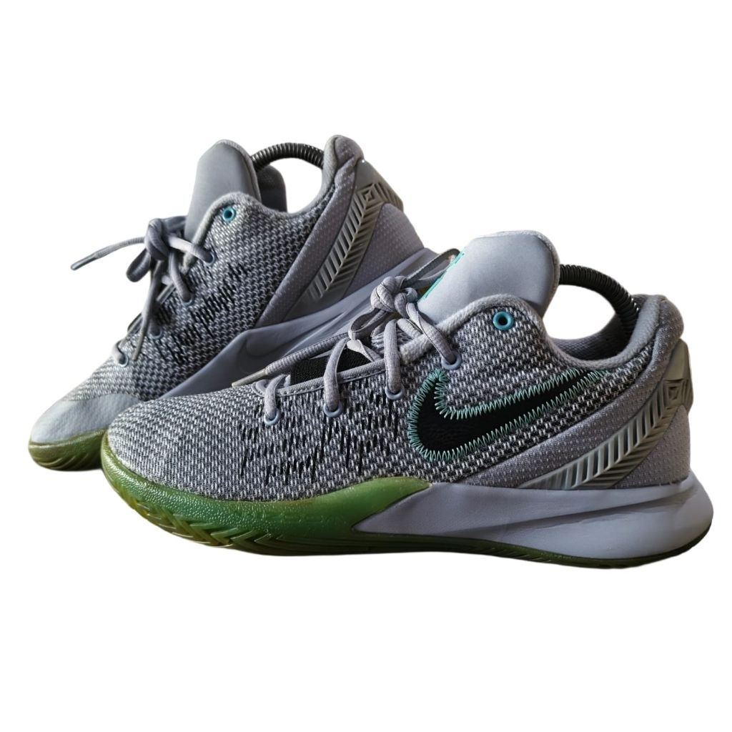 SEPATU SEKEN_ KYRIE FLYTRAP 2 - 40