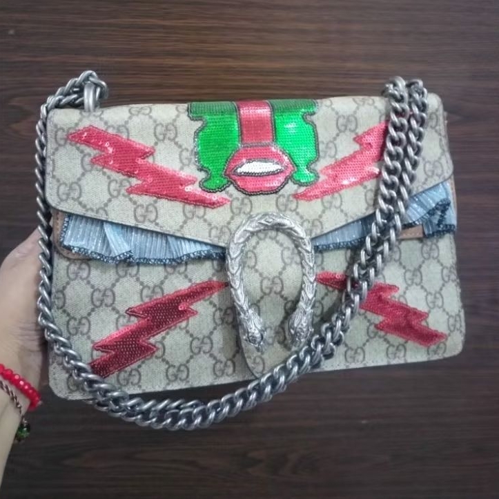 tas Sling rantai size medium unik rare