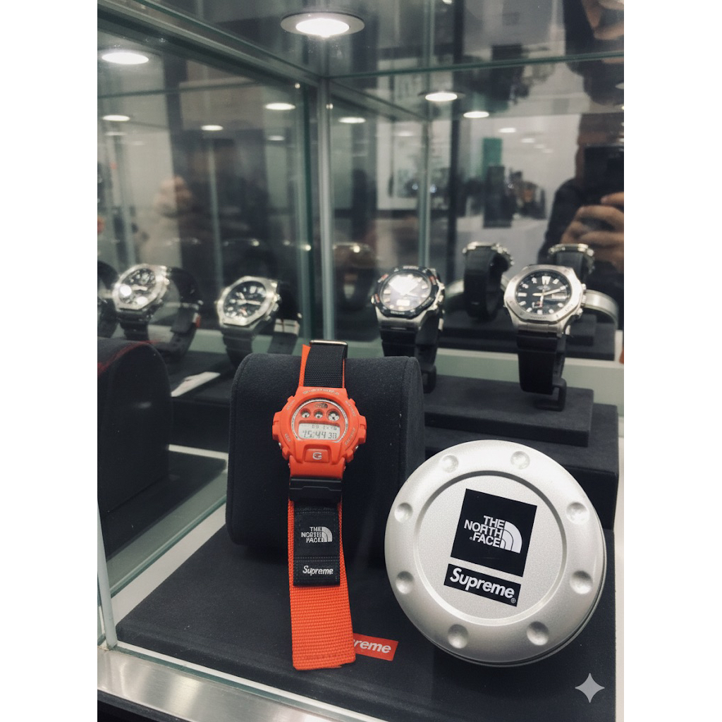 Jam tangan g-shock supreme x tnf DW 6900NS 1:1
