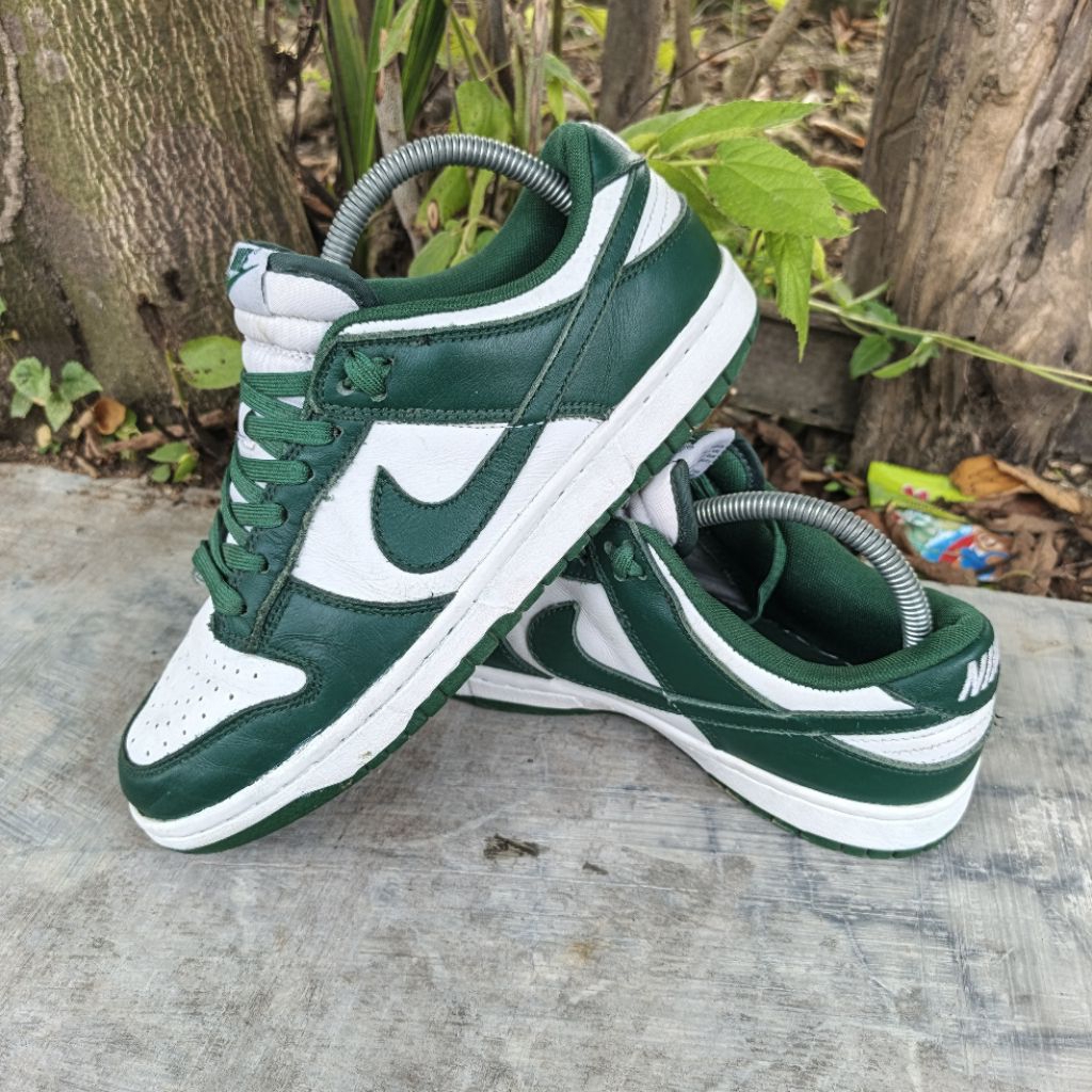 Sneakers Nike SB Dunk Low Green White / Sepatu Pria / Sepatu Wanita Original