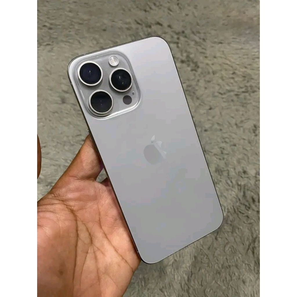 IPHONE 15 PROMAX 256 BYPASS