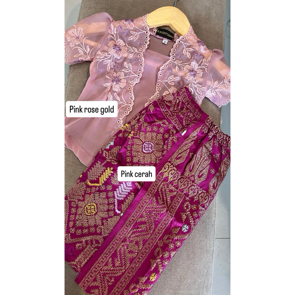 2,5-3 Tahun Setelan Kebaya Bordir Anak Perempuan Bali Kaustubha