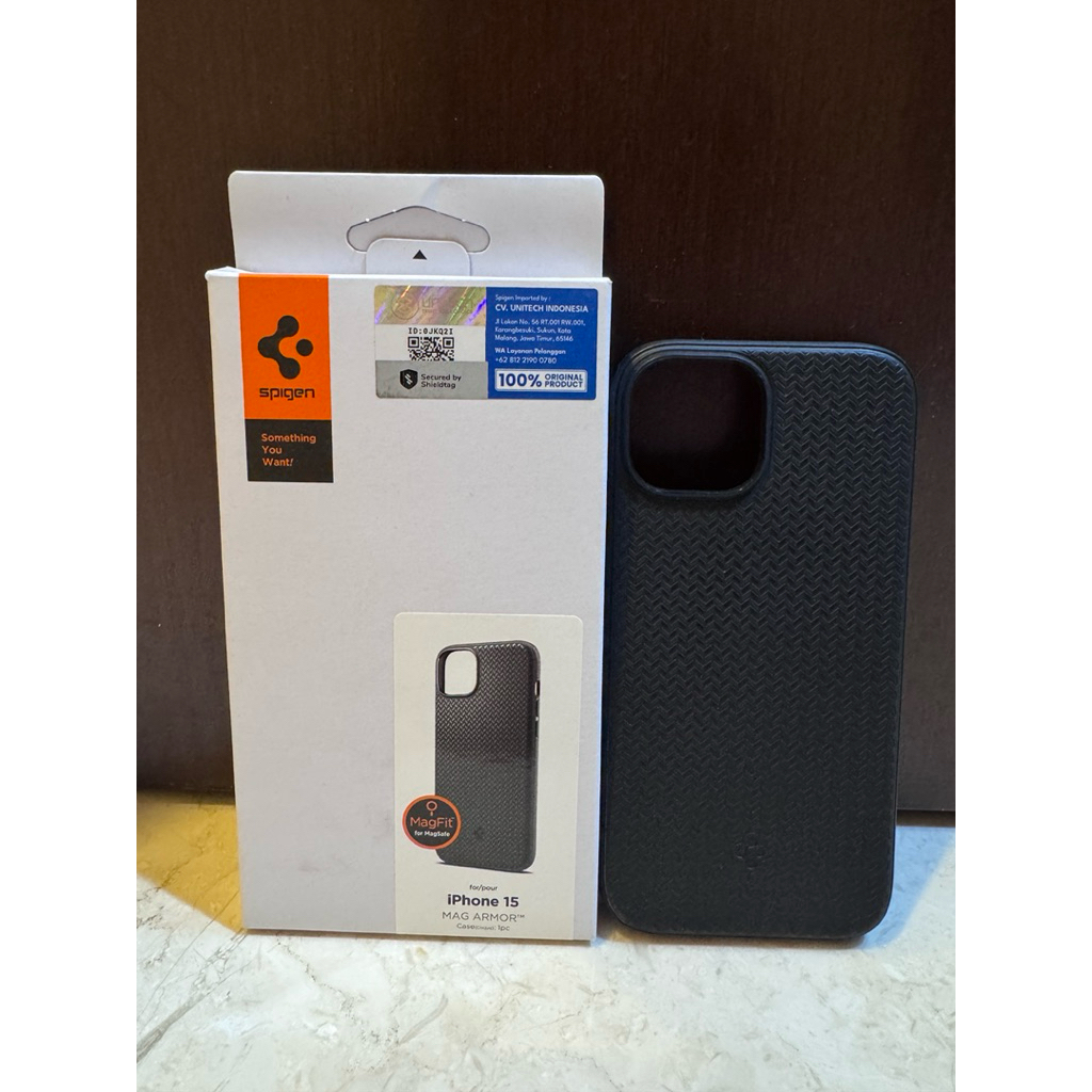 Spigen Mag Armor Iphone 15 ( Magsafe)