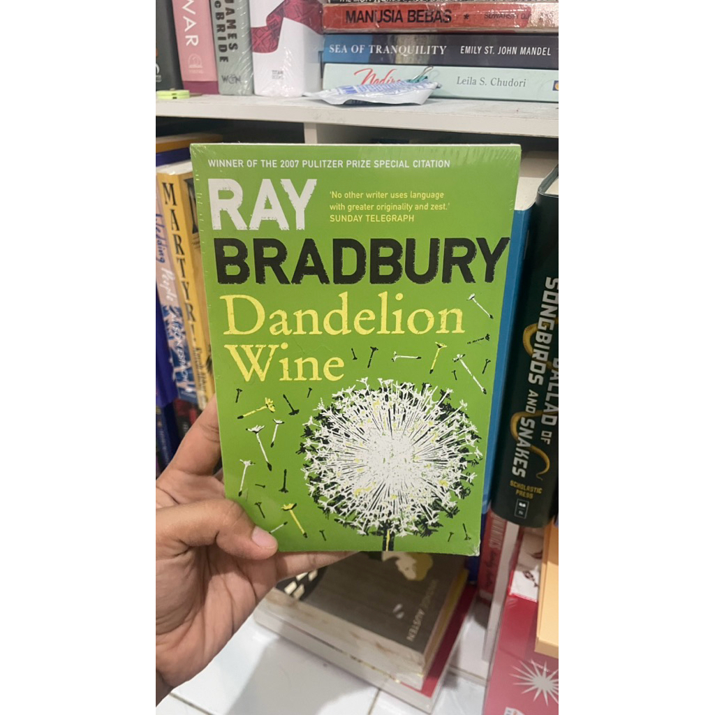 [NEW UNSEALED] Dandelion Wine by Ray Bradbury novel english