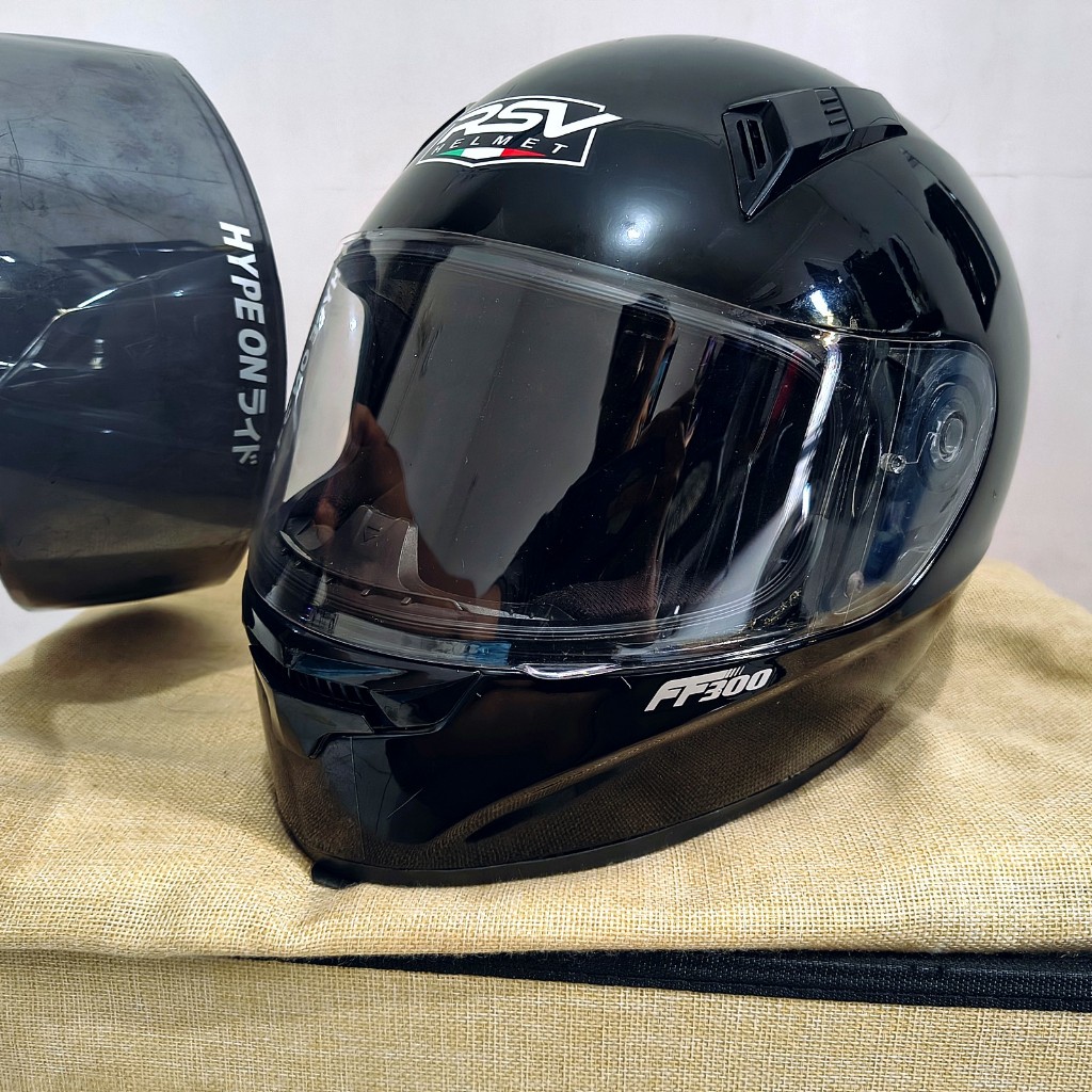 [Bekas] Helm Full Face RSV FF300 Size M fit L Black Glossy Solid bonus visor iridium silver paling r