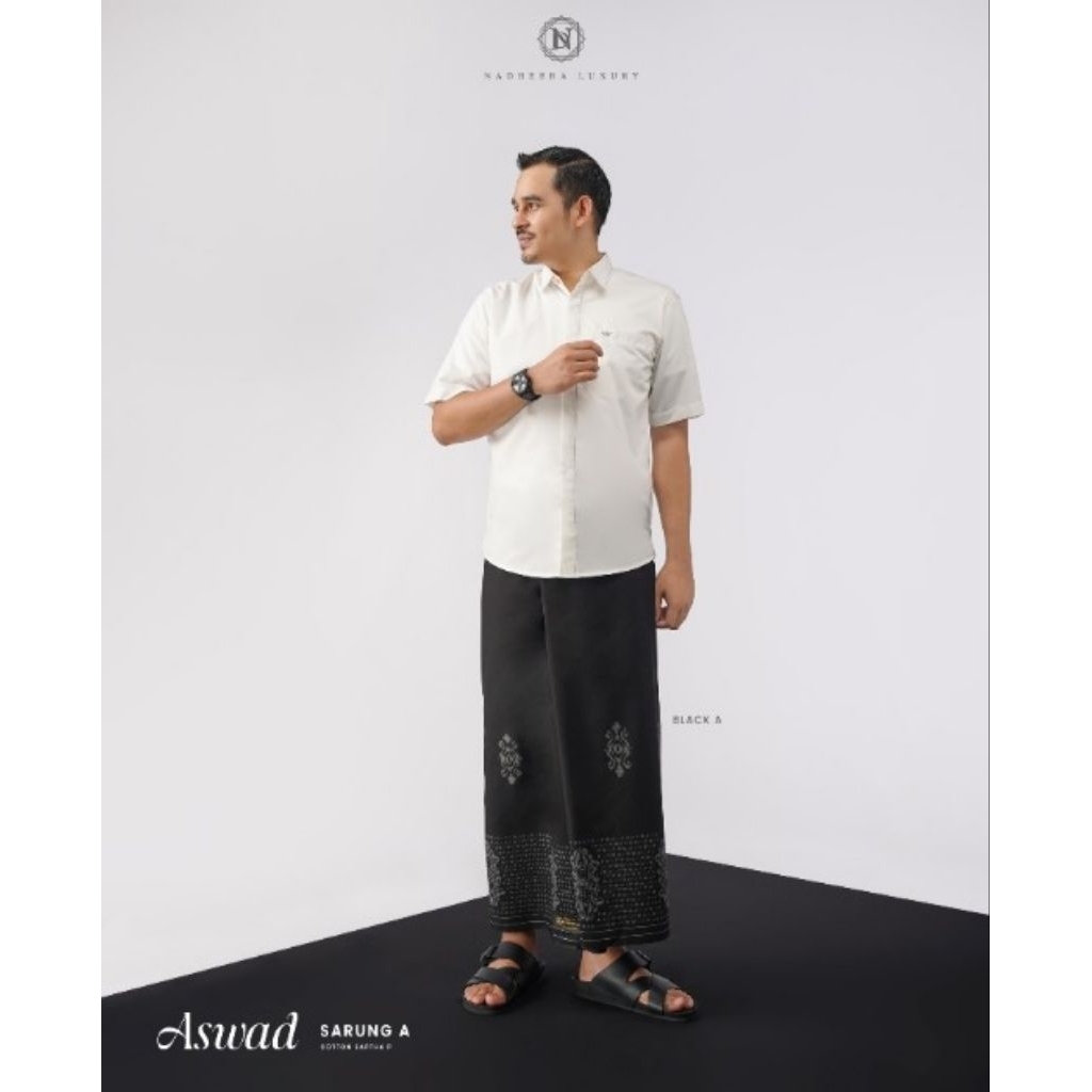SARUNG ASWAD NADHEERA LUXURY ORI