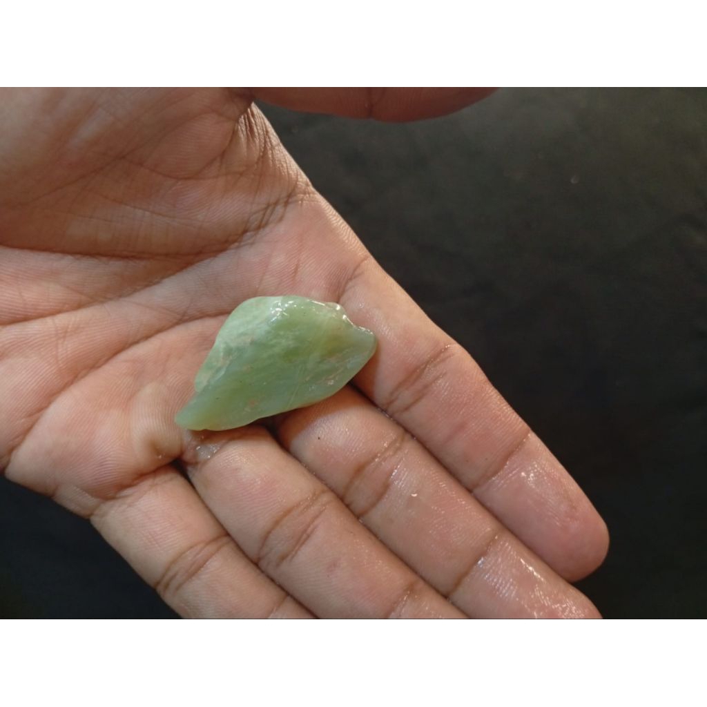 hasil temuan alam batu Giok hijau x putih 34