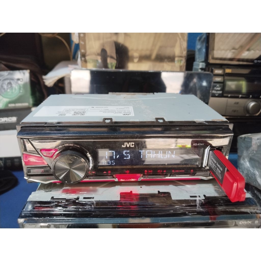 Single Din Jvc KD-X141 Radio Usb Aux