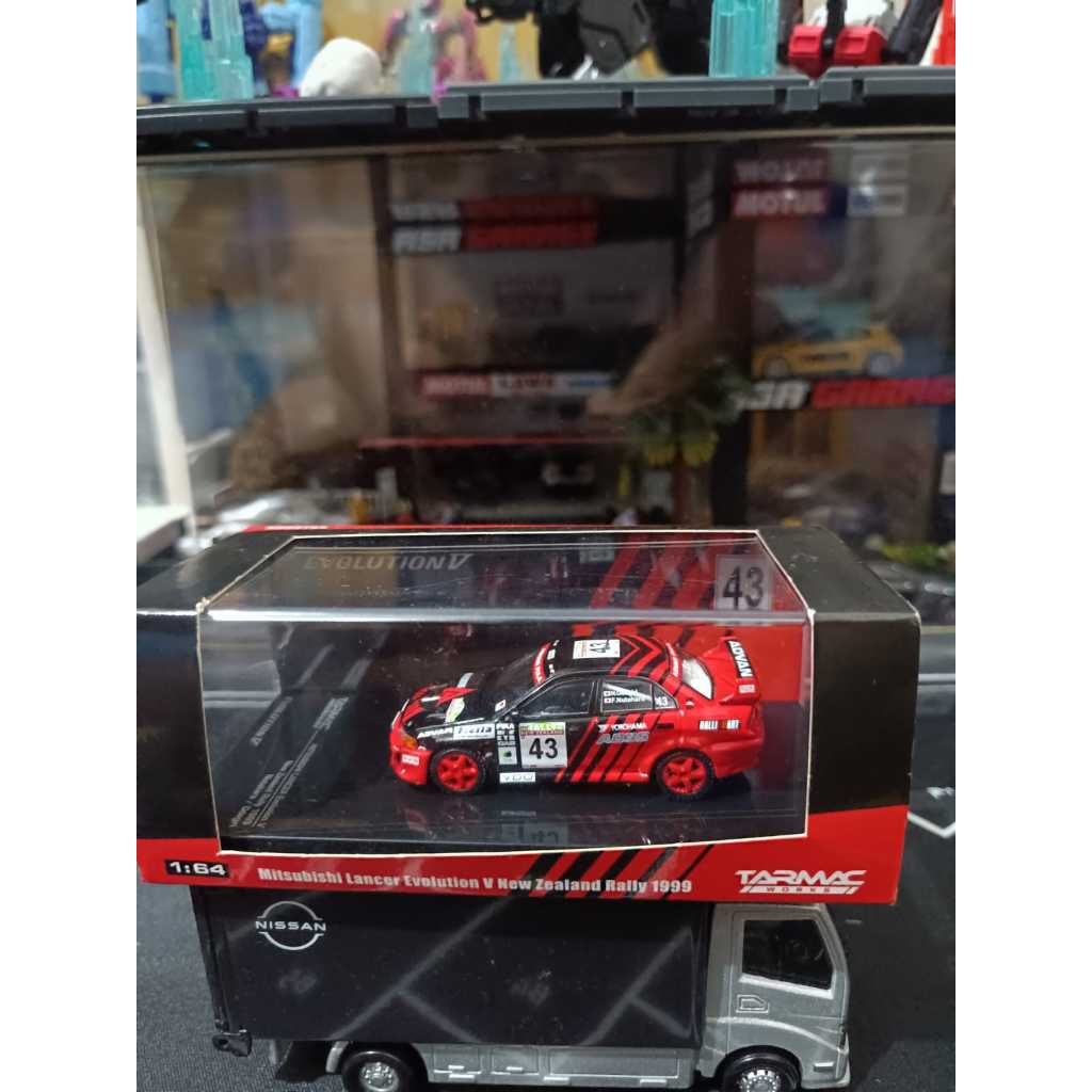 Tarmac 1:64 Lancer Evo V Rally 1999 Advan
