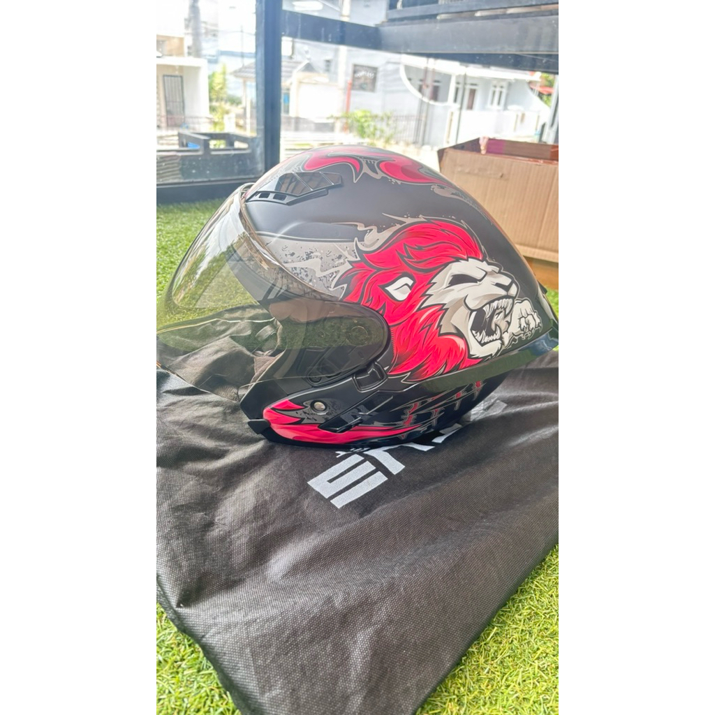 Helm Motor Zeus Kondisi istimewa L