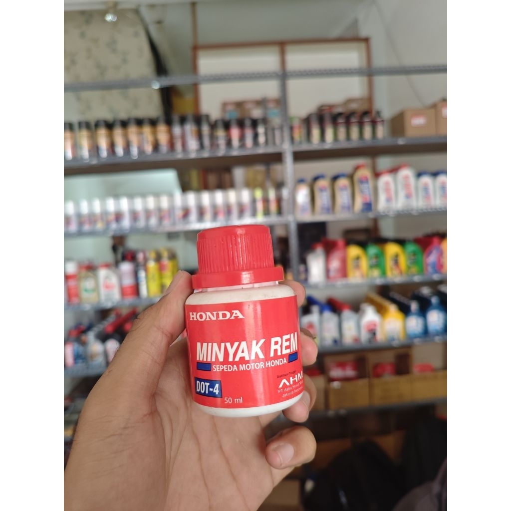 Minyak Rem Sepeda Motor Honda AHM Dot 4  500ml