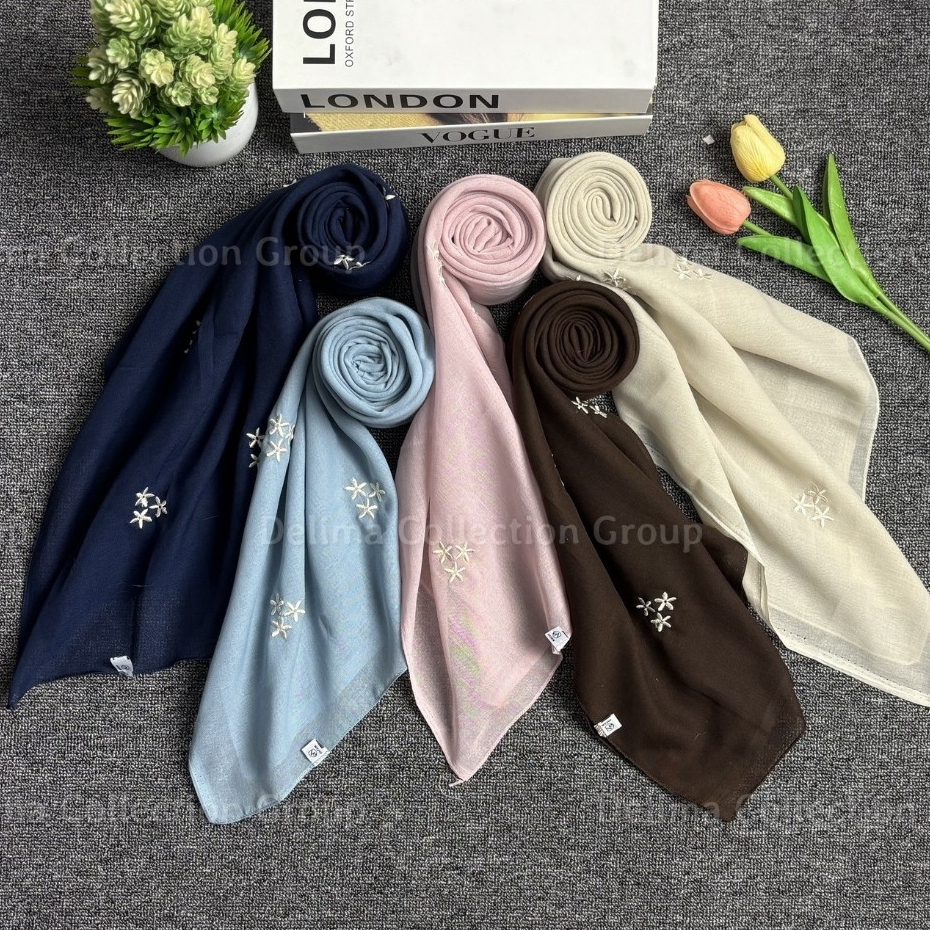 Hijab Segi Empat Paris Bordir Motif Bintang / Jilbab segiempat paris bordir bintang
