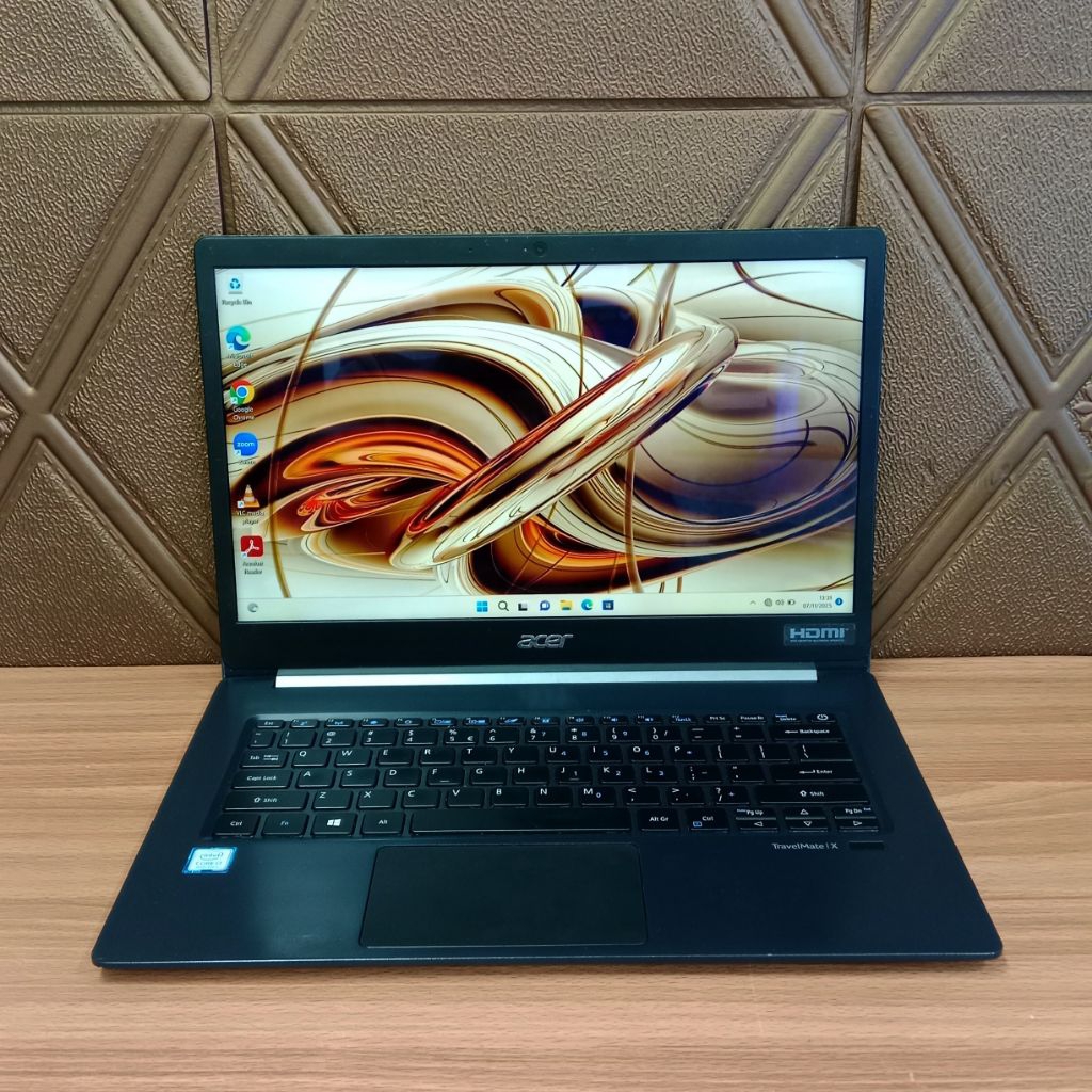 LAPTOP SECOND ACER TRAVELMATE TOUCHSCREEN INTEL CORE I7 8565U (8CPU) 2.0GHZ UP TO 4.60GHZ INTEL UHD 