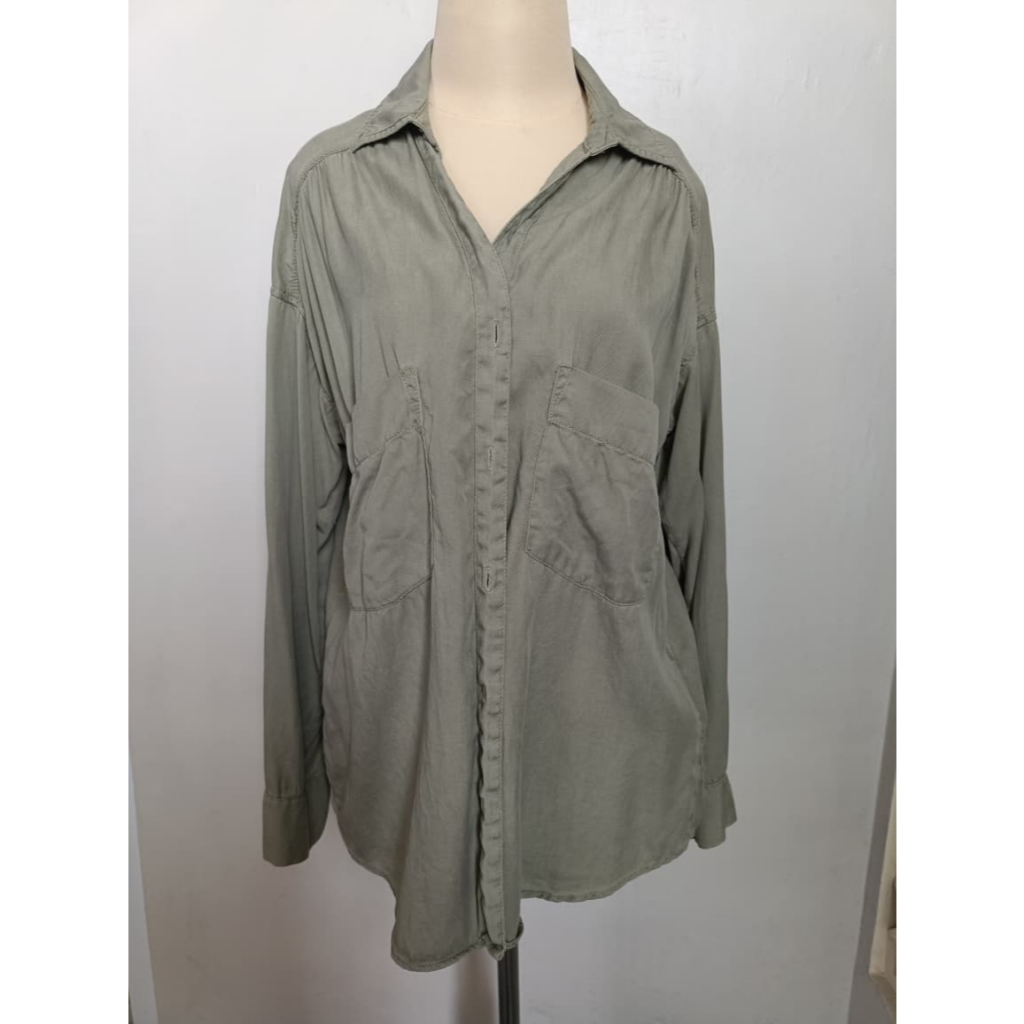 (PRELOVED) ZARA KEMEJA ARMY BY WDYS