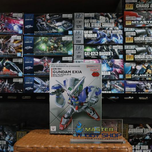 SD EX Gundam Exia (Bandai)