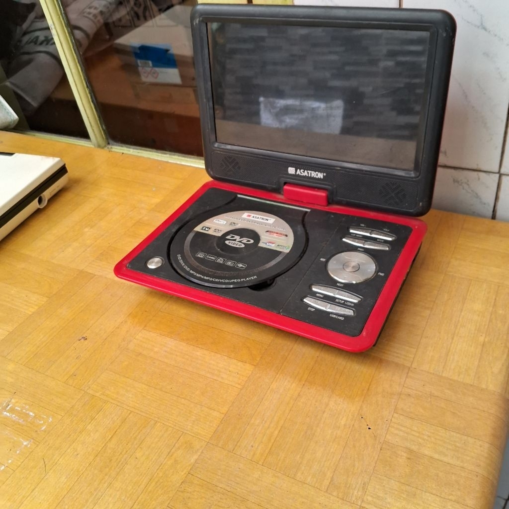 dvd asatron DVD tv portable