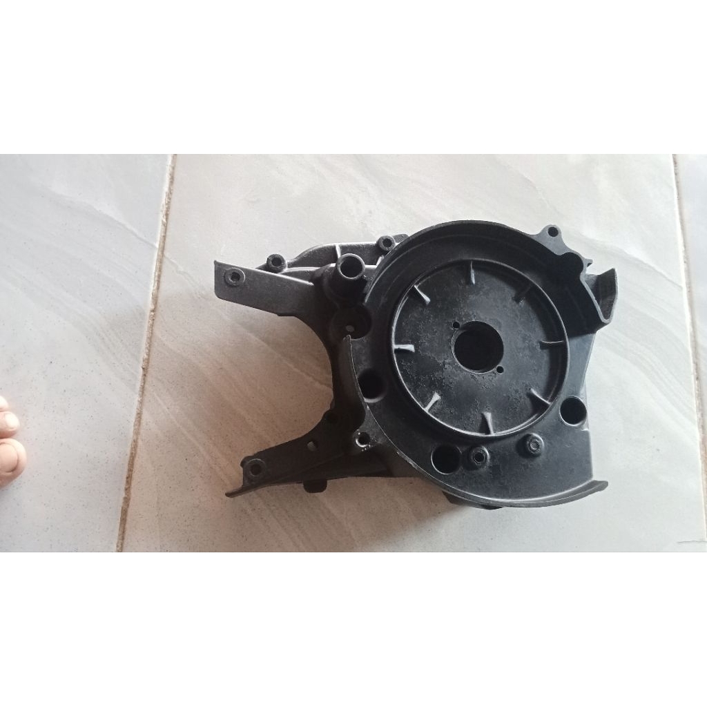 bak kiri blok magnet yamaha fizr force one original