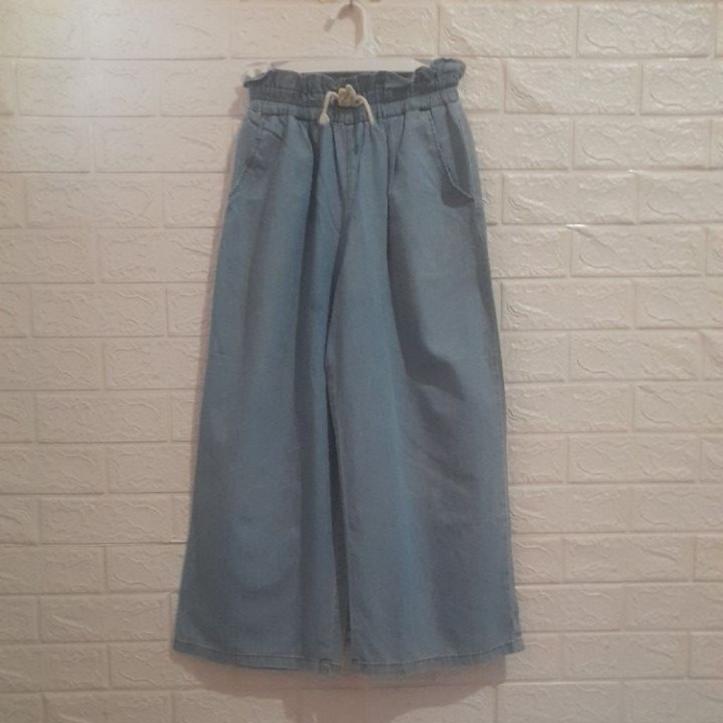 Celana kulot anak GU denim size 150/LP 54 P 87